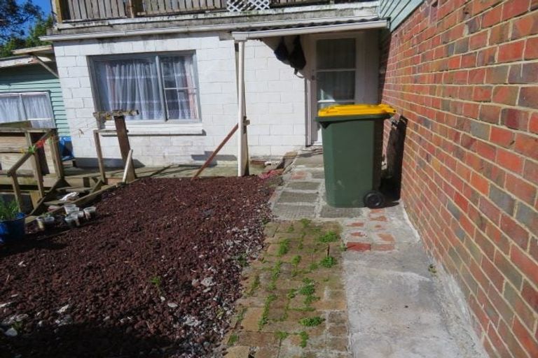 Photo of property in 1/25 Hillcrest Road, Papatoetoe, Auckland, 2025