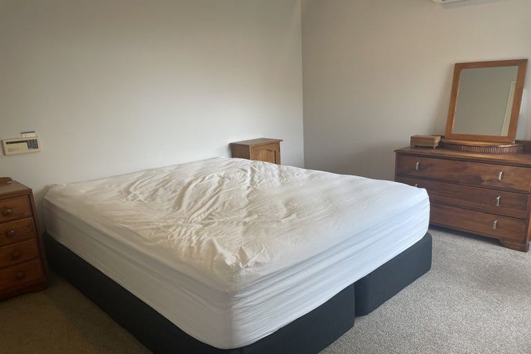 Photo of property in 32 Meadow Street, Papanui, Christchurch, 8052