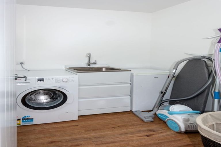 Photo of property in 24 Ross Place, Whiritoa, Whangamata, 3691