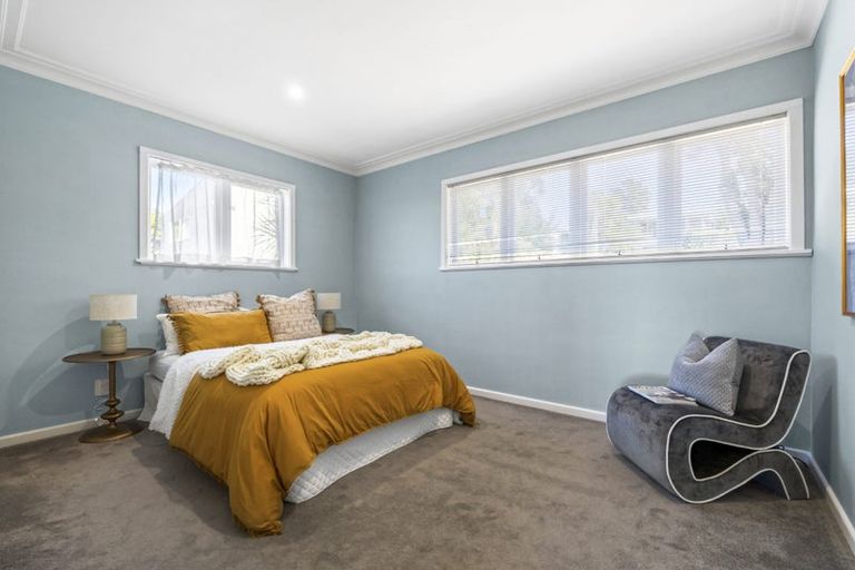 Photo of property in 21 Speedy Crescent, Hillcrest, Auckland, 0627