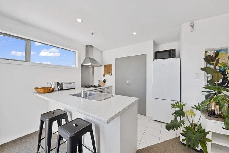 Photo of property in 2/9 Cameron Street, Sydenham, Christchurch, 8023