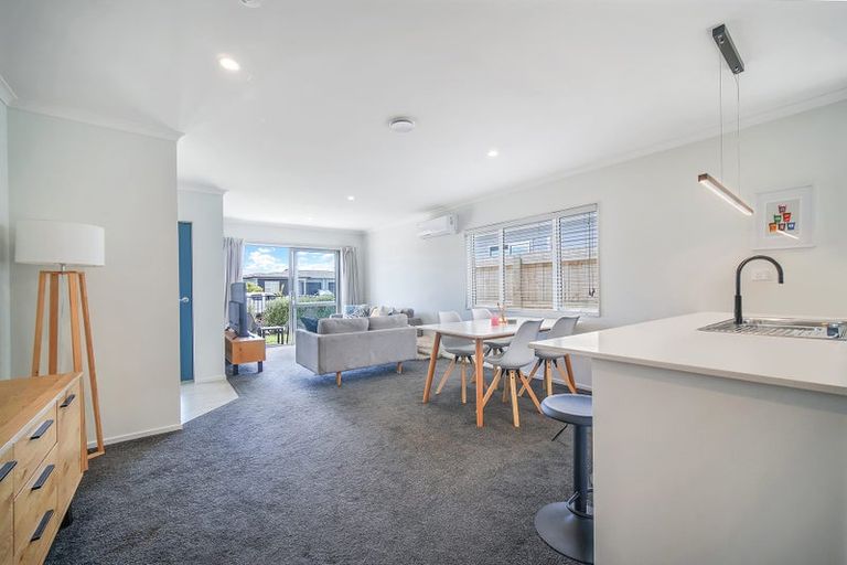 Photo of property in 99 Kuaka Drive, Takanini, 2112