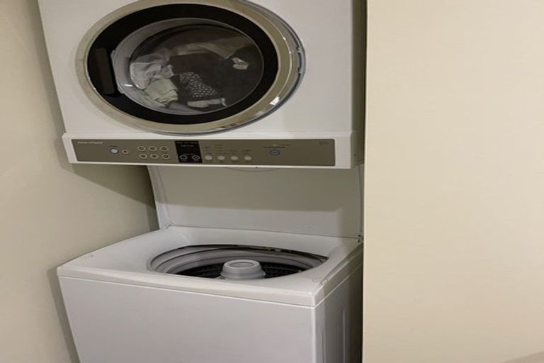 Photo of property in St Helens Apartments, 109 Coromandel Street, Newtown, Wellington, 6021