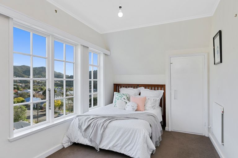 Photo of property in 14 Blakey Avenue, Karori, Wellington, 6012