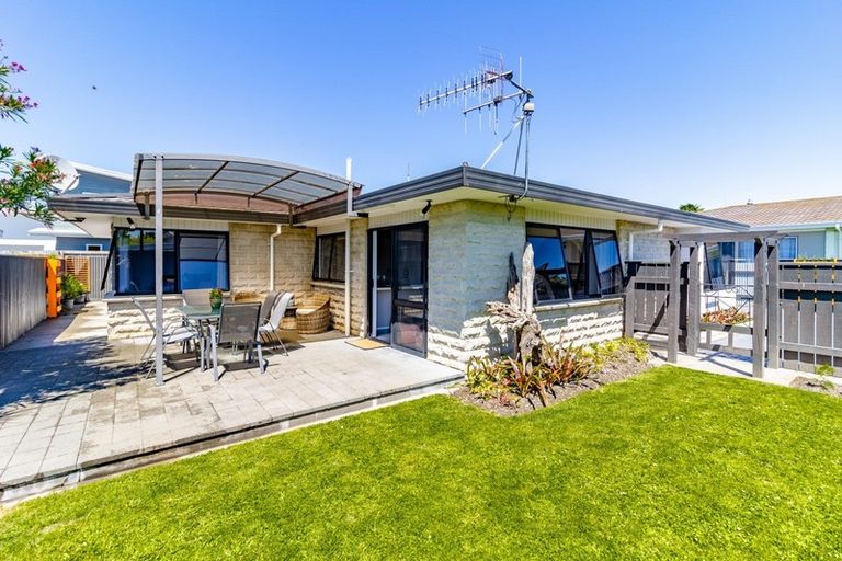 Photo of property in 87a Meeanee Road, Taradale, Napier, 4112
