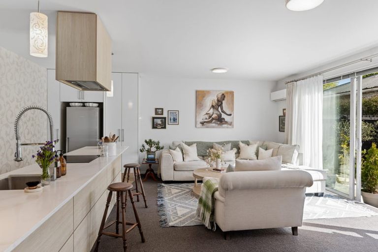 Photo of property in 2/670 Ferry Road, Woolston, Christchurch, 8023