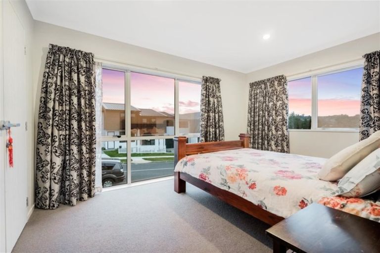 Photo of property in 1 Conti Drive, Flat Bush, Auckland, 2019