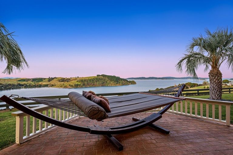 Photo of property in 212 Whitmore Road, Tawharanui Peninsula, Warkworth, 0986