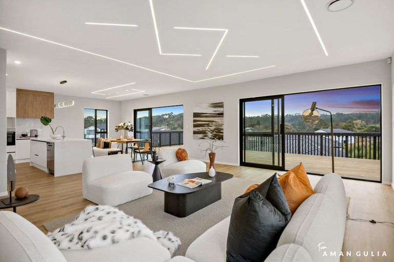Photo of property in 15 Katote Avenue, Swanson, Auckland, 0614