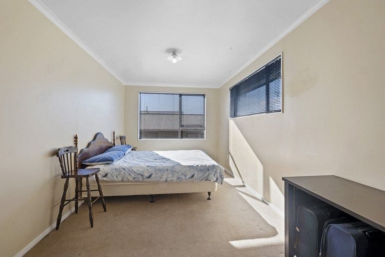 Photo of property in 30 Rahiri Street, Waitara, 4320