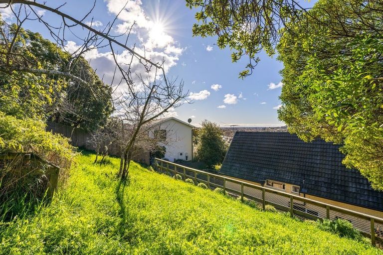 Photo of property in 70 Landsdowne Terrace, Cashmere, Christchurch, 8022