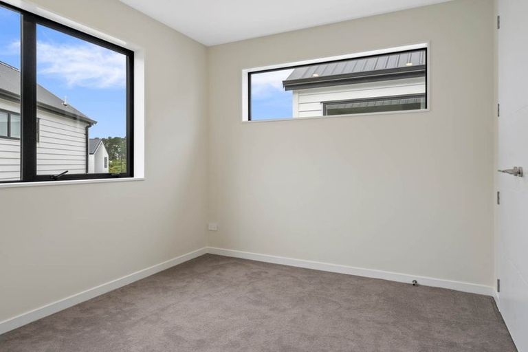 Photo of property in 12 Babos Avenue, Kumeu, 0810