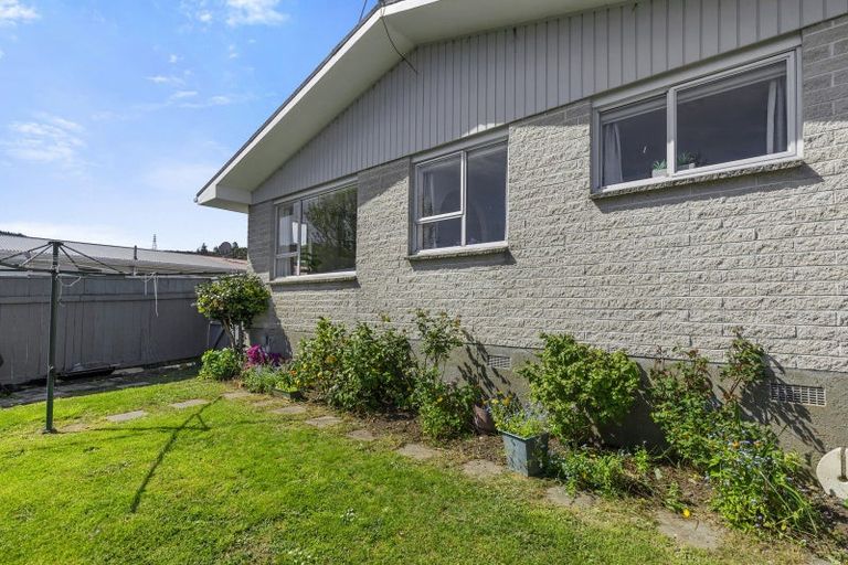 Photo of property in 24a Roband Crescent, Brown Owl, Upper Hutt, 5018