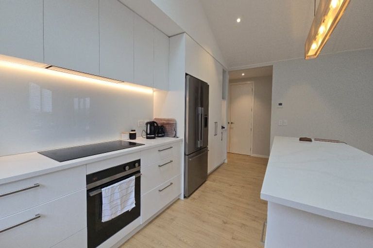 Photo of property in 20 Barn Road, Jacks Point, 9371