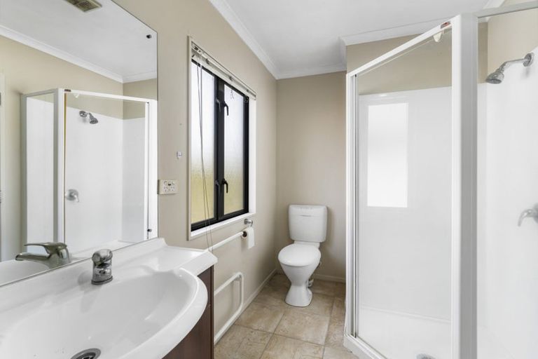 Photo of property in 24 Sheddings Lane, East Tamaki, Auckland, 2016