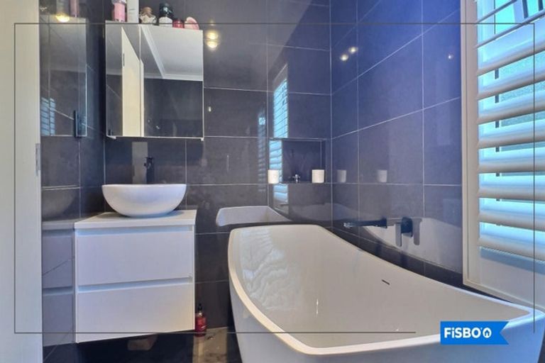 Photo of property in 11 Arabella Way, Waipukurau, 4200