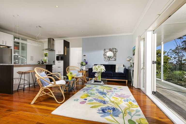 Photo of property in 140 Kaipara Coast Highway, Helensville, Kaukapakapa, 0871