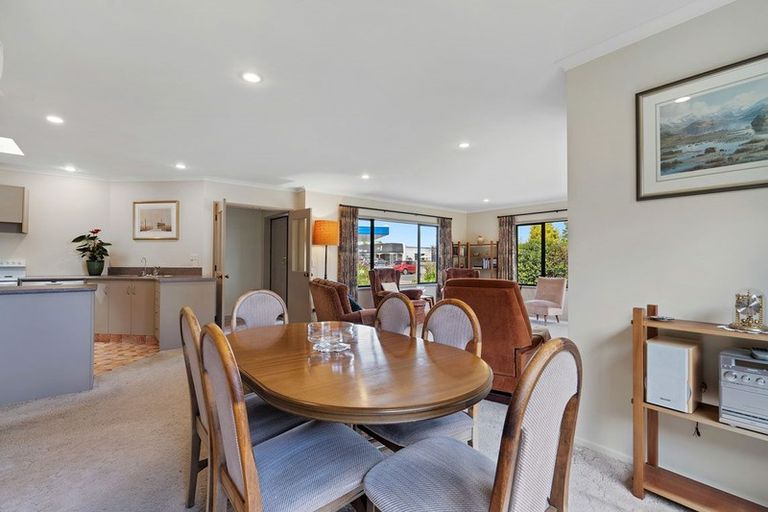 Photo of property in 230 Tukapa Street, Westown, New Plymouth, 4310