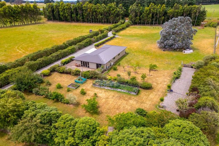 Photo of property in 308 Fabians Road, Morison Bush, Greytown, 5794