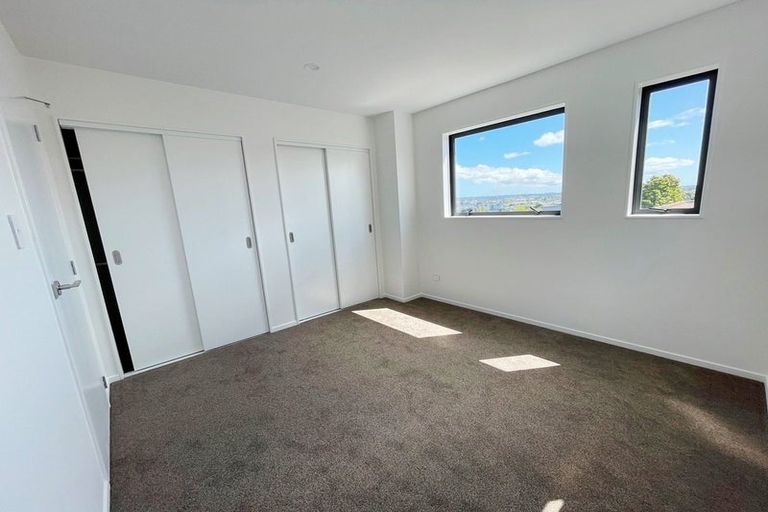 Photo of property in 15 Raupeti Lane, Henderson, 0612