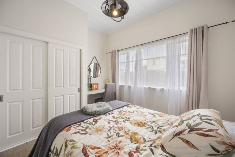 Photo of property in 43 Georges Drive, Napier South, Napier, 4110