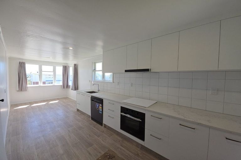 Photo of property in 42 Warspite Avenue, Cannons Creek, Porirua, 5024