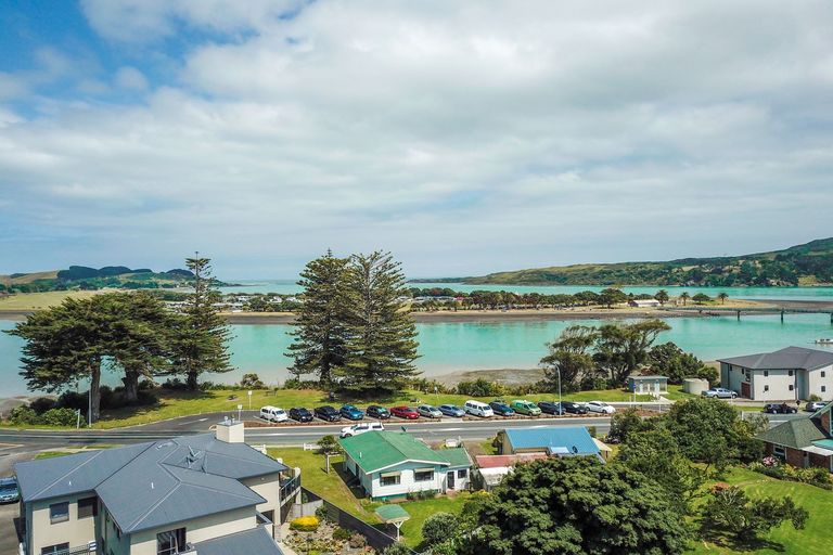 Photo of property in 20 Wainui Road, Raglan, 3225
