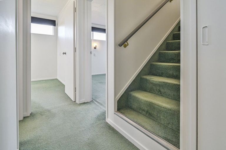 Photo of property in 34 Mcelwee Street, Jervoistown, Napier, 4112