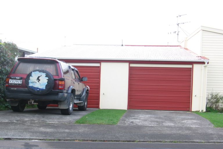 Photo of property in 35a Cambrian Street, Churton Park, Wellington, 6037