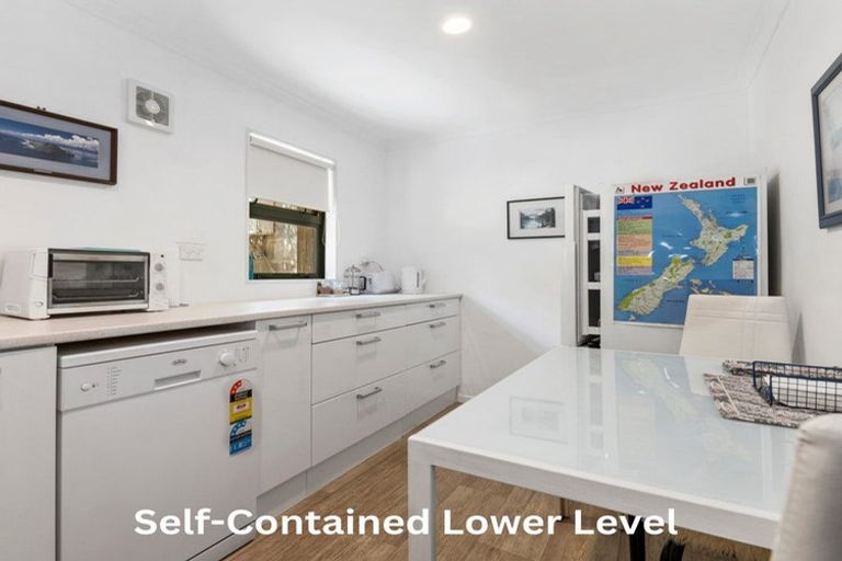 Photo of property in 9 Grovenor Drive, Orewa, 0931