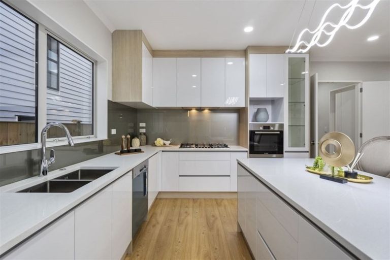 Photo of property in 24 Koropa Road, Flat Bush, Auckland, 2019