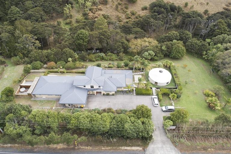 Photo of property in 1034 Peak Road, Helensville, 0875