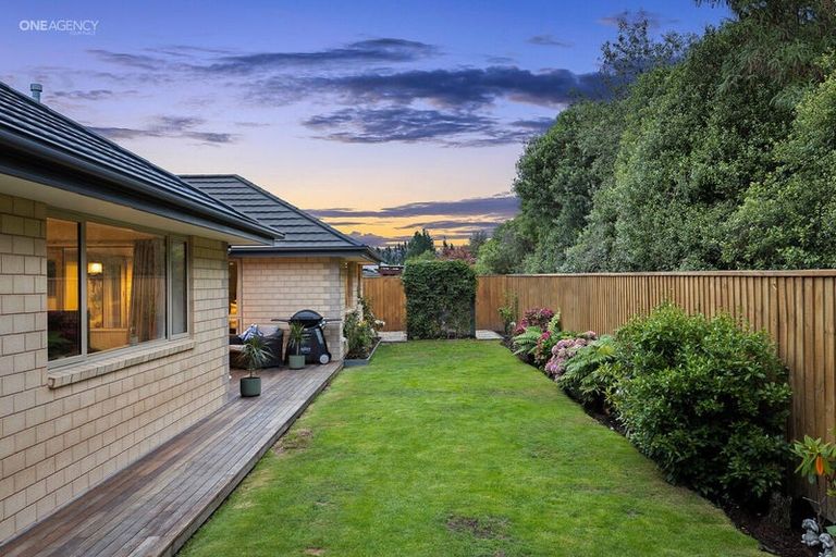 Photo of property in 19 Franklin Drive, Rangiora, 7400