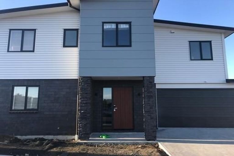 Photo of property in 85 Spenmoor Street, Newlands, Wellington, 6037