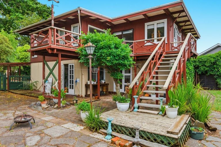 Photo of property in 11 Frederick Street, Two Mile Bay, Taupo, 3330
