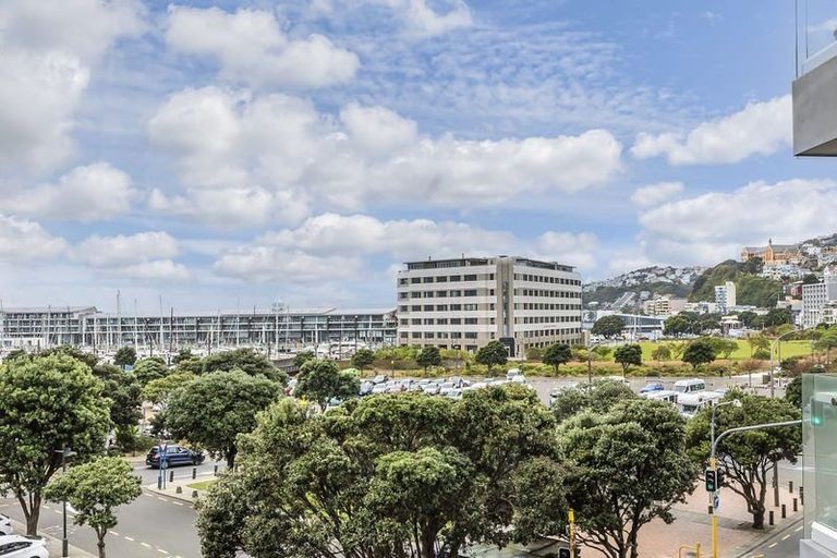 Photo of property in Piermont Apartments, 3b/82 Cable Street, Te Aro, Wellington, 6011
