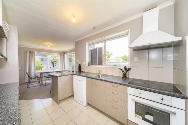 Photo of property in 9 Kaimanawa Street, Kelvin Grove, Palmerston North, 4414