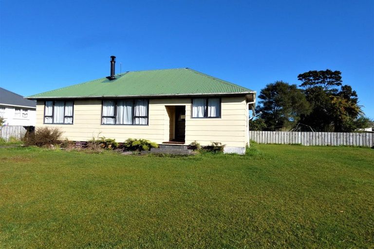 Photo of property in 26 Colvin Street, Westport, 7825