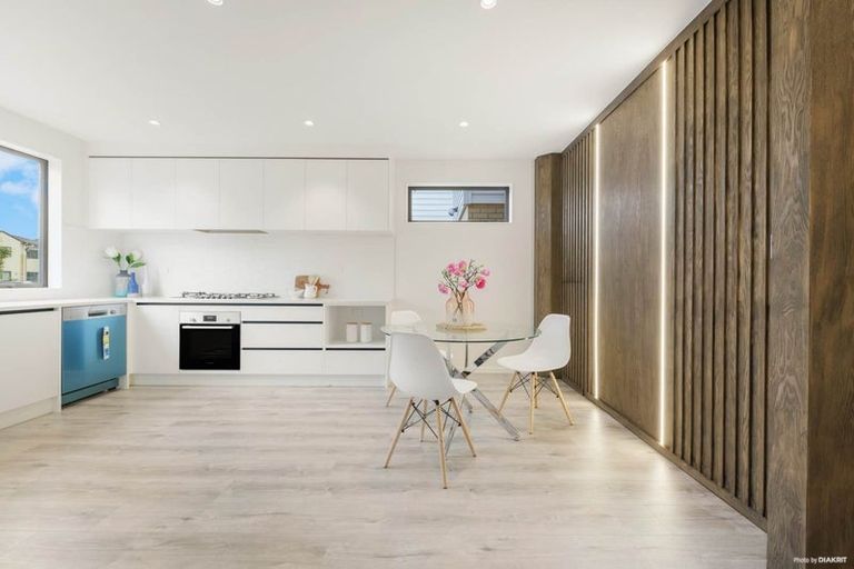 Photo of property in 6 Koropiko Lane, Flat Bush, Auckland, 2019