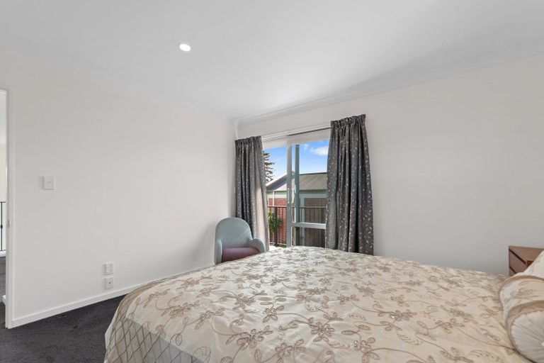 Photo of property in 87 Wairakei Road, Bryndwr, Christchurch, 8053