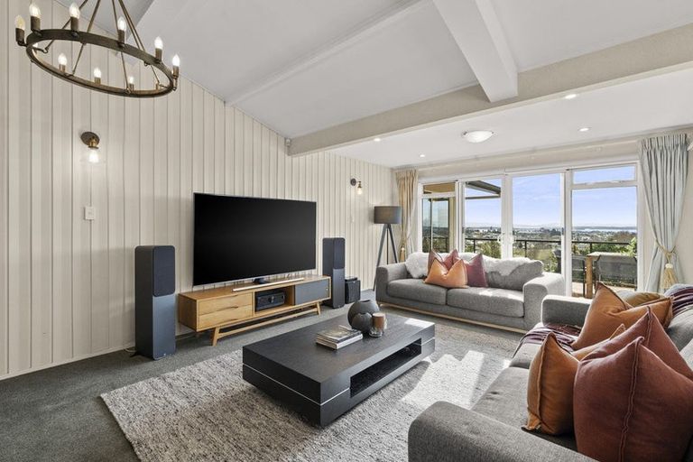 Photo of property in 37 Brookfield Terrace, Brookfield, Tauranga, 3110