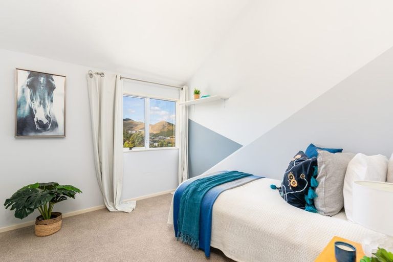 Photo of property in 138 Westchester Drive, Churton Park, Wellington, 6037