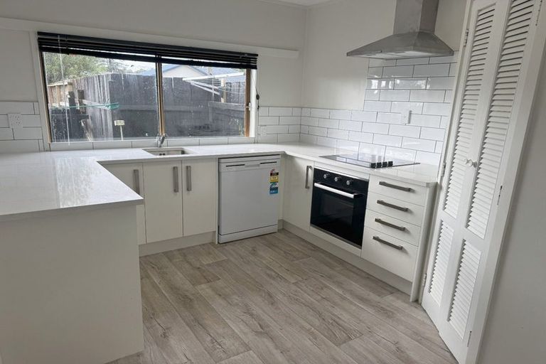 Photo of property in 2/9c Jellicoe Road, Manurewa, Auckland, 2102