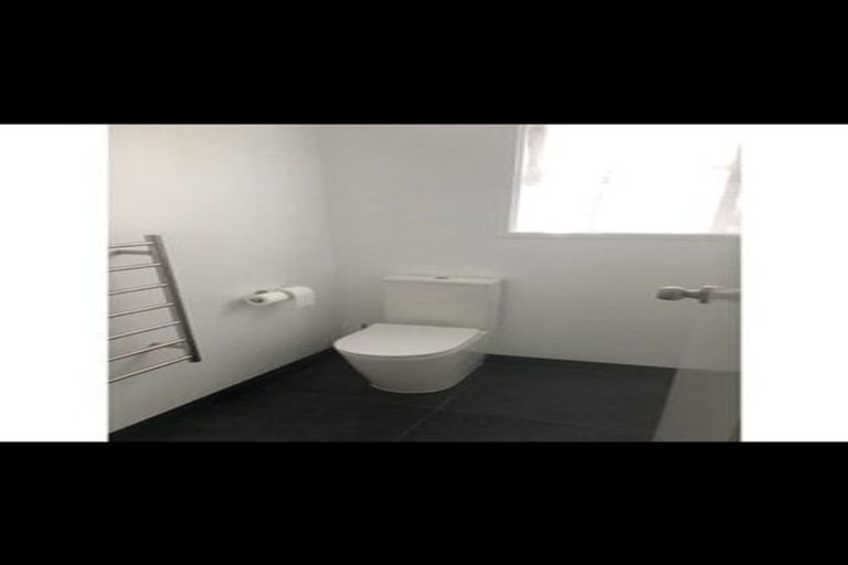 Photo of property in 7 Kotuku Street, Te Atatu Peninsula, Auckland, 0610