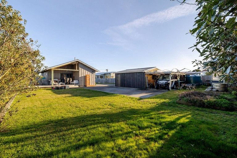 Photo of property in 21 Norton Street, Foxton Beach, Foxton, 4815