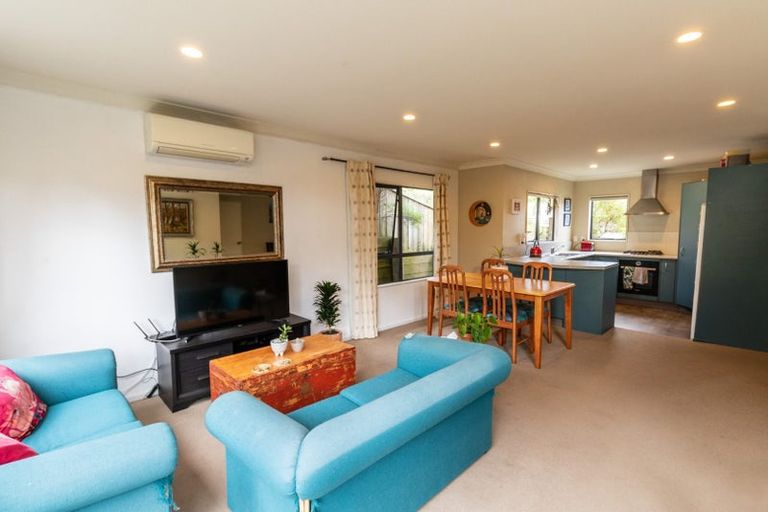 Photo of property in 57 Woodhouse Avenue, Karori, Wellington, 6012