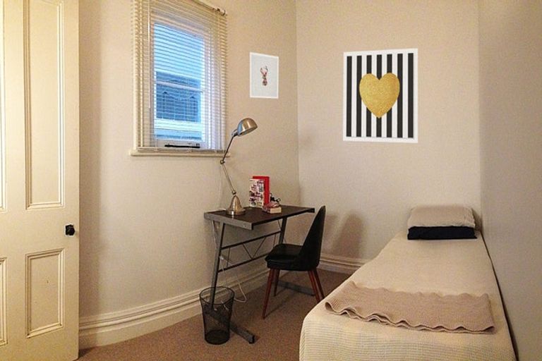 Photo of property in 69 Rolleston Street, Mount Cook, Wellington, 6021