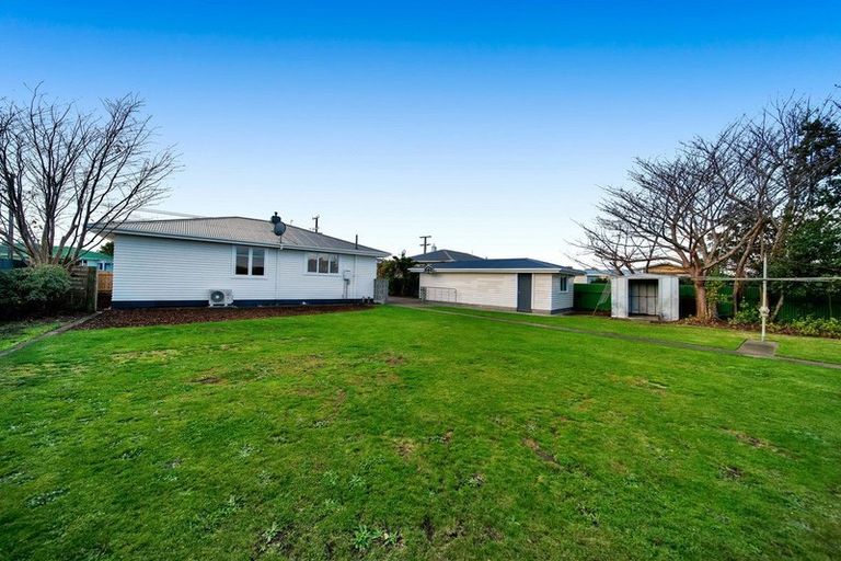 Photo of property in 9 Pacey Avenue, Hawera, 4610