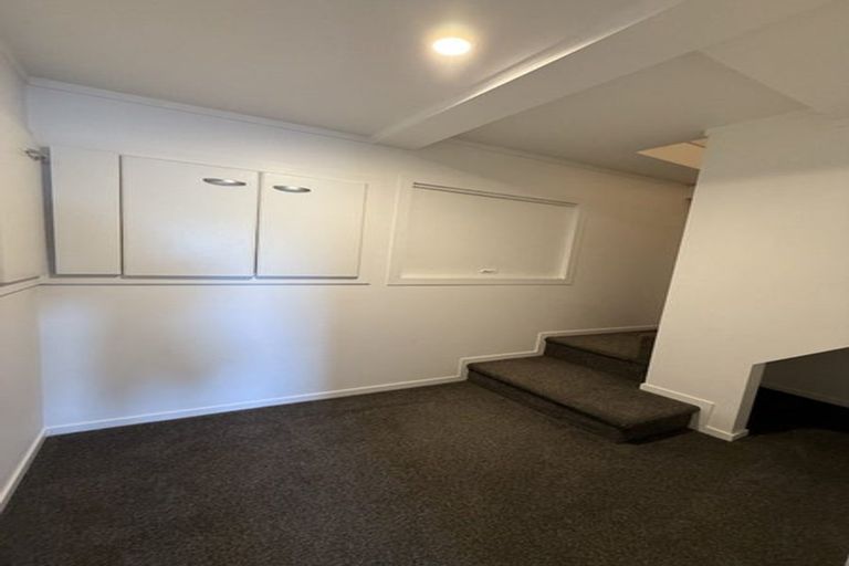 Photo of property in 2/71 Gardner Avenue, New Lynn, Auckland, 0600