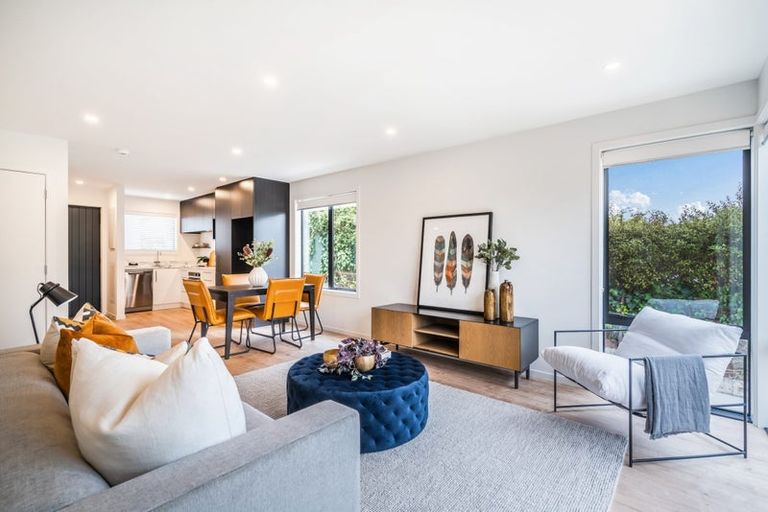 Photo of property in 5c Nea Place, Hillcrest, Auckland, 0627